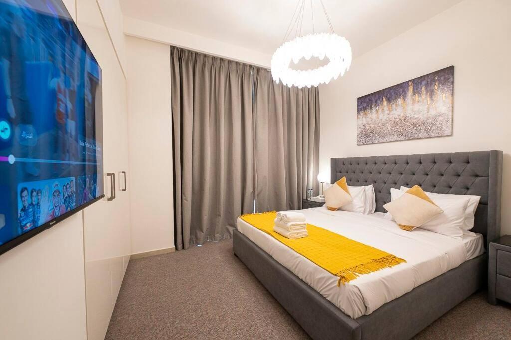 3 Bedroom Luxury Living Downtown Views Burj Khalifa Views Apartment Dubai