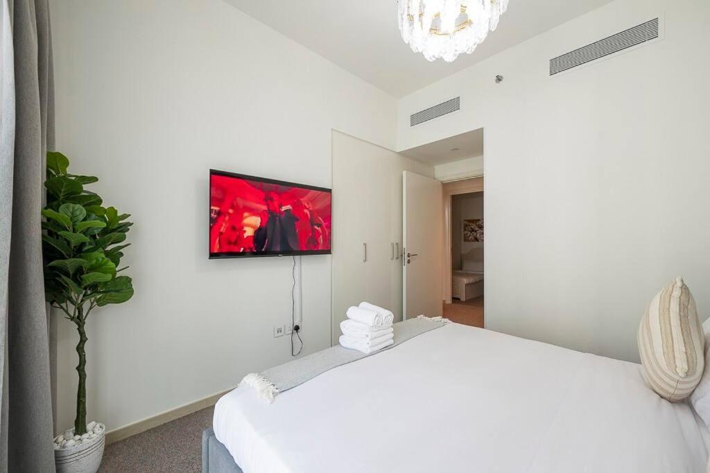 3 Bedroom Luxury Living Downtown Views Burj Khalifa Views Dubai