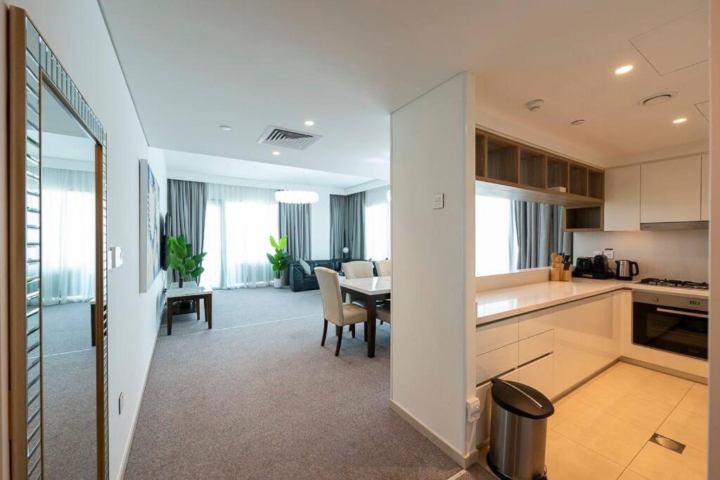 3 Bedroom Luxury Living Downtown Views Burj Khalifa Views * Dubai