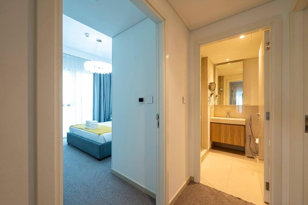 Apartment 3 Bedroom Luxury Living Downtown Views Burj Khalifa Views
