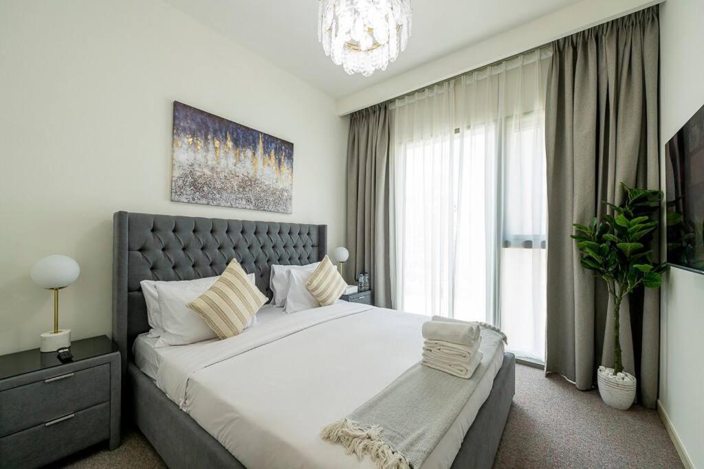 Apartment 3 Bedroom Luxury Living Downtown Views Burj Khalifa Views Dubai